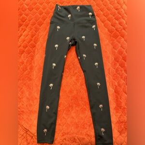 WILDFOX xs green palm tree leggings